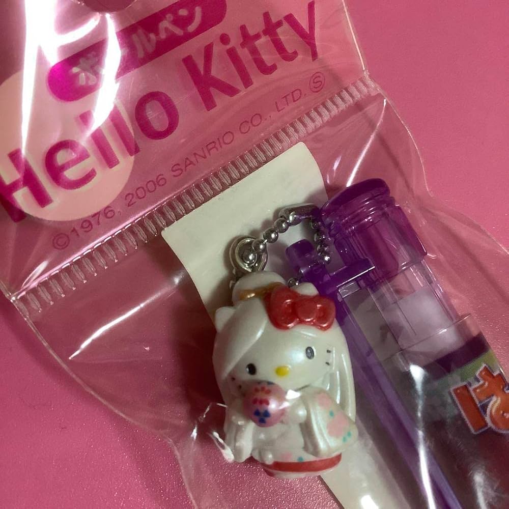 ご当地キティ　メディカルバージョン　チャーム　ボールペンセット　新品 ご当地キティ メディカルバージョン チャーム ボールペンセット 新品